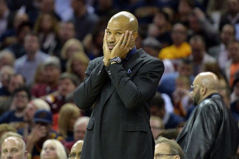 Knicks fans want coach Derek Fisher fired