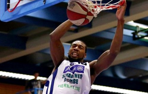 George Valentine signs with Levice