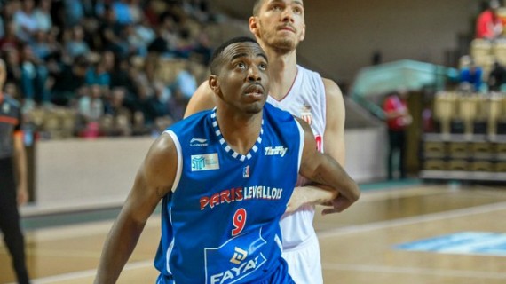 Kevin Langford signed by Antwerp