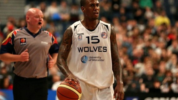 Alex Owumi re-signed by London Lions