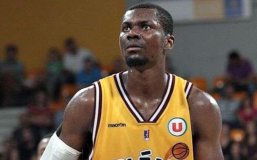 Max Kouguere picked up by Antibes