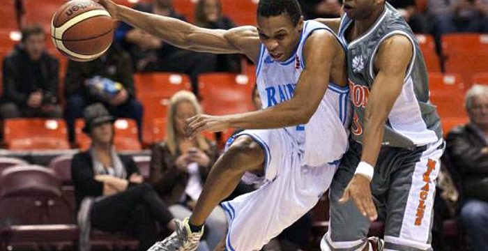 Joey Haywood re-signed by Halifax Hurricanes