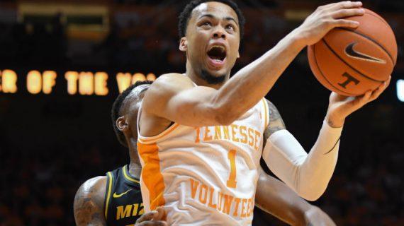 NCAA: Tennessee Stays at No.1 in Latest AP Poll