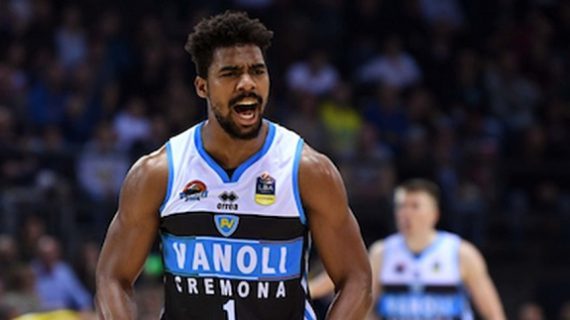 Wesley Saunders leaves France for Italy