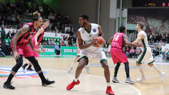 Alade Aminu signs with RETAbet Bilbao Basket