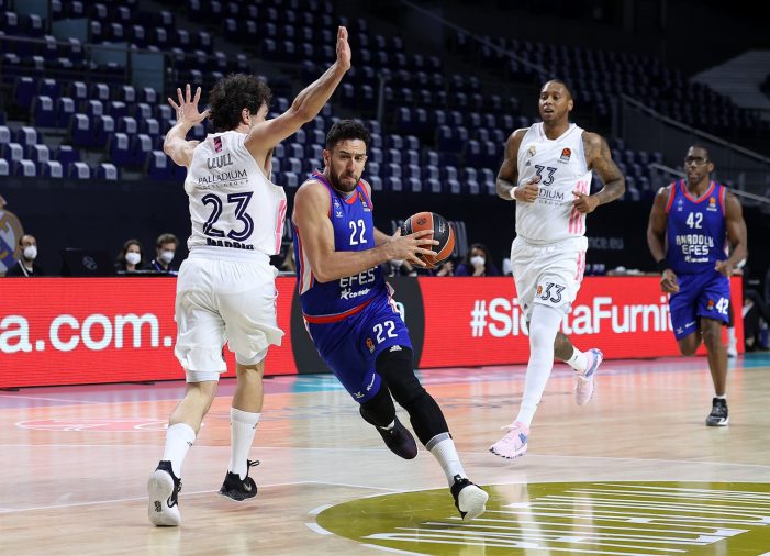 Sergio Llull, Real Madrid stun Anadolu Efes to force Game 4 in EuroLeague playoffs