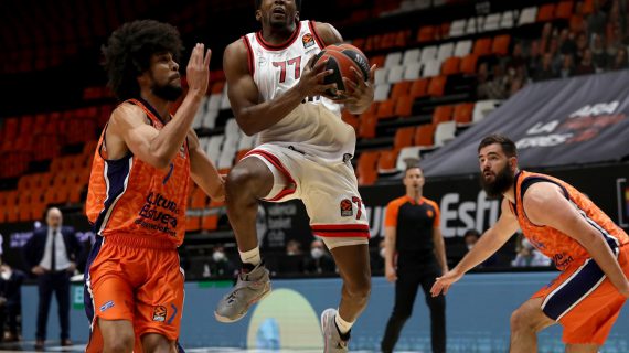 Valencia’s EuroLeague playoff hopes suffer critical blow after loss to Olympiacos