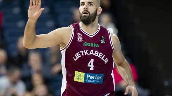 Zeljko Sakic signs with Estudiantes