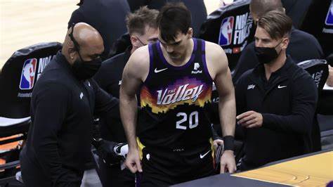 Dario Saric out indefinitely with torn ACL injury