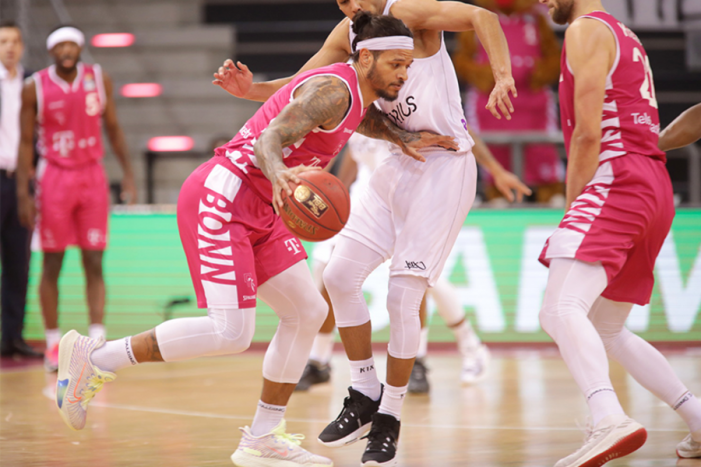 Chris Babb from Germany to Israel