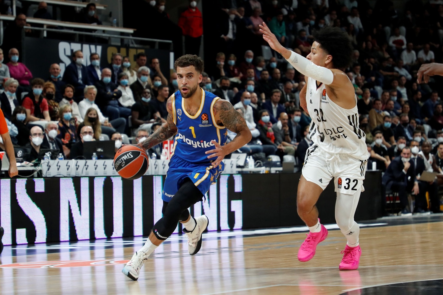 Maccabi wins on the road in Euroleague round four