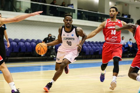 Charlon Kloof excels in FIBA Europe Cup