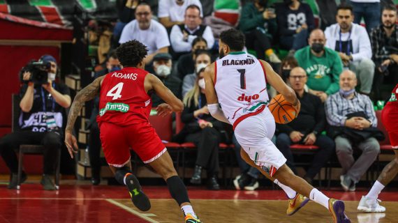 Hapoel Jerusalem wins crucial FIBA Championsleague game against Pinar Karsiyaka