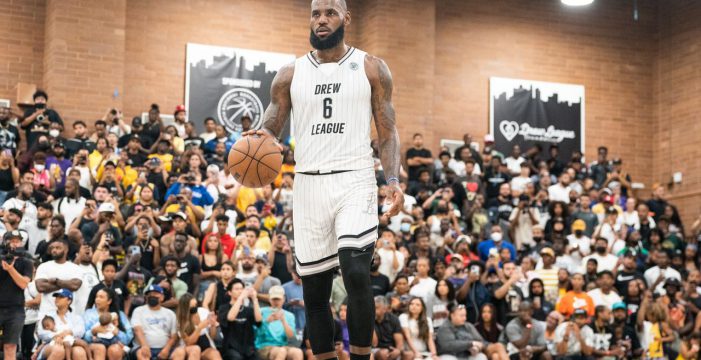 LeBron James 100% healthy and plays first game in three months