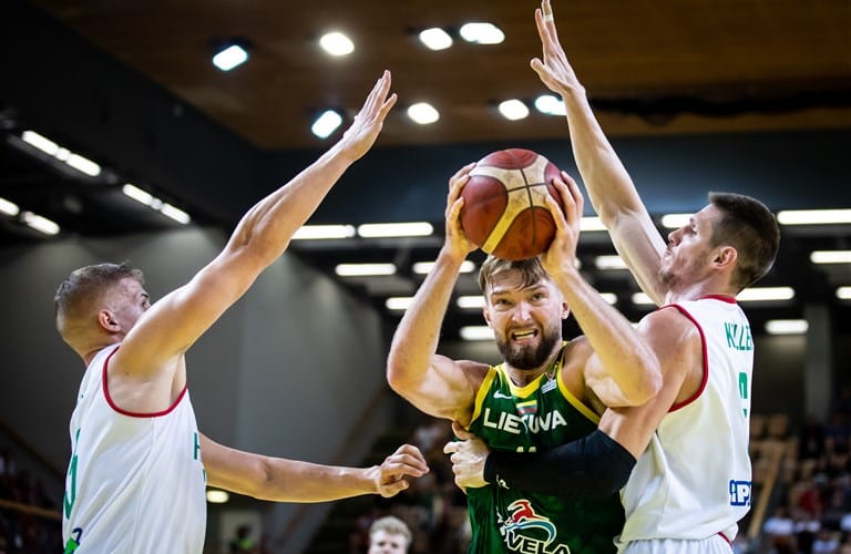 Lithuania fends off Hungary in the FIBA Basketball World Cup 2023